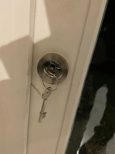 door lock with key