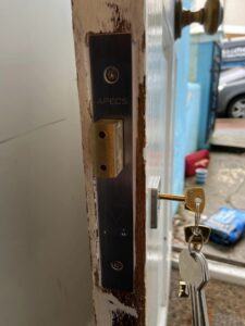 ASL locksmiths lock change