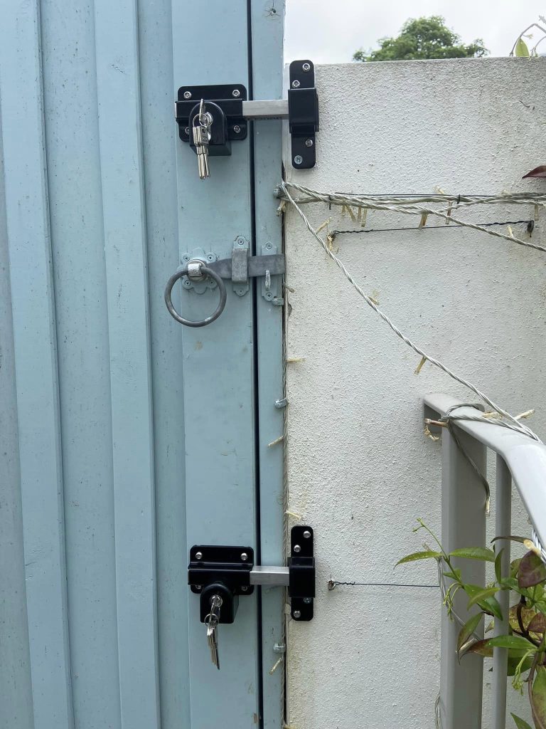 Lock view from the inside